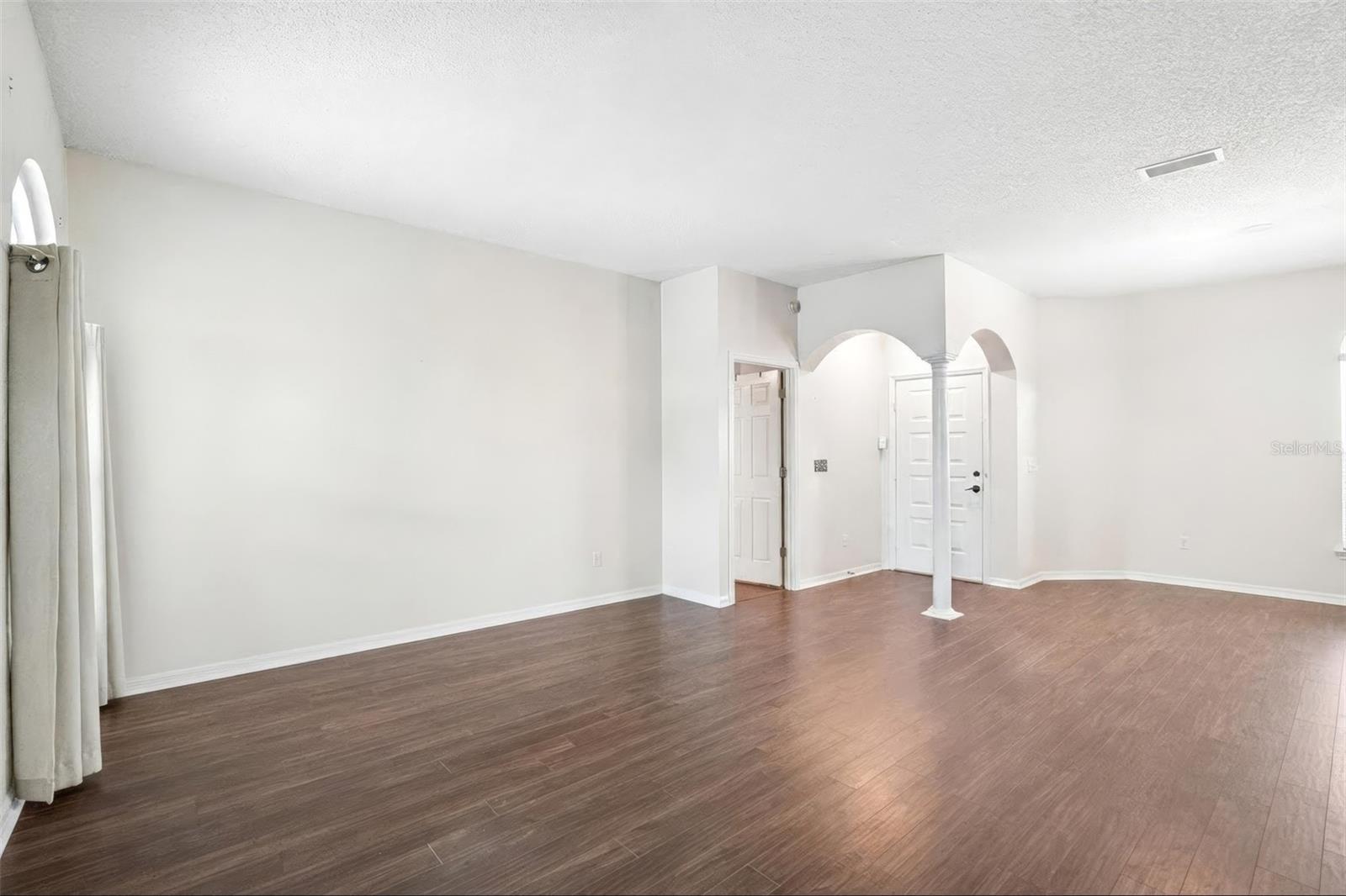 1605 Sand Hollow Ln Property Photo 6