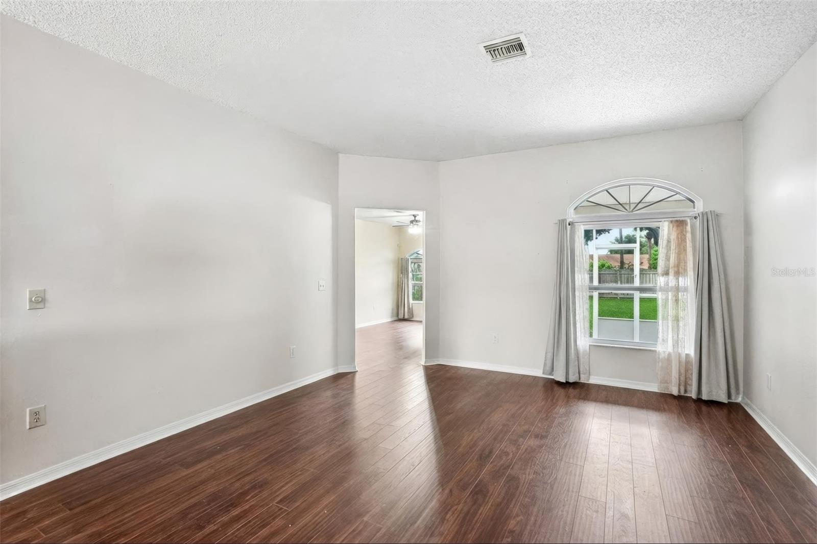 1605 Sand Hollow Ln Property Photo 8