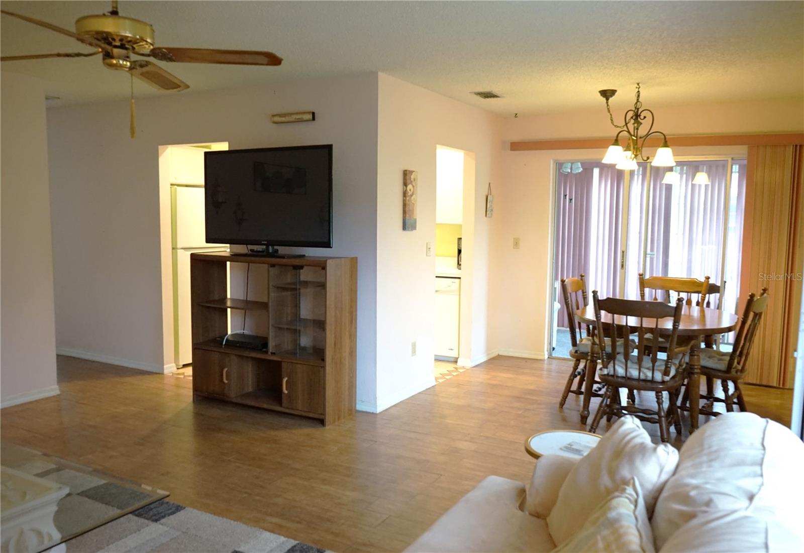 1904 Canterbury Ln #24 Property Photo 5