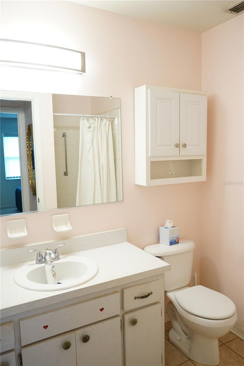 1904 Canterbury Ln #24 Property Photo 14