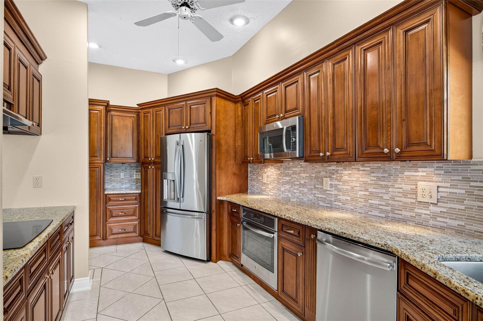 1423 Holleman Dr Property Photo 31
