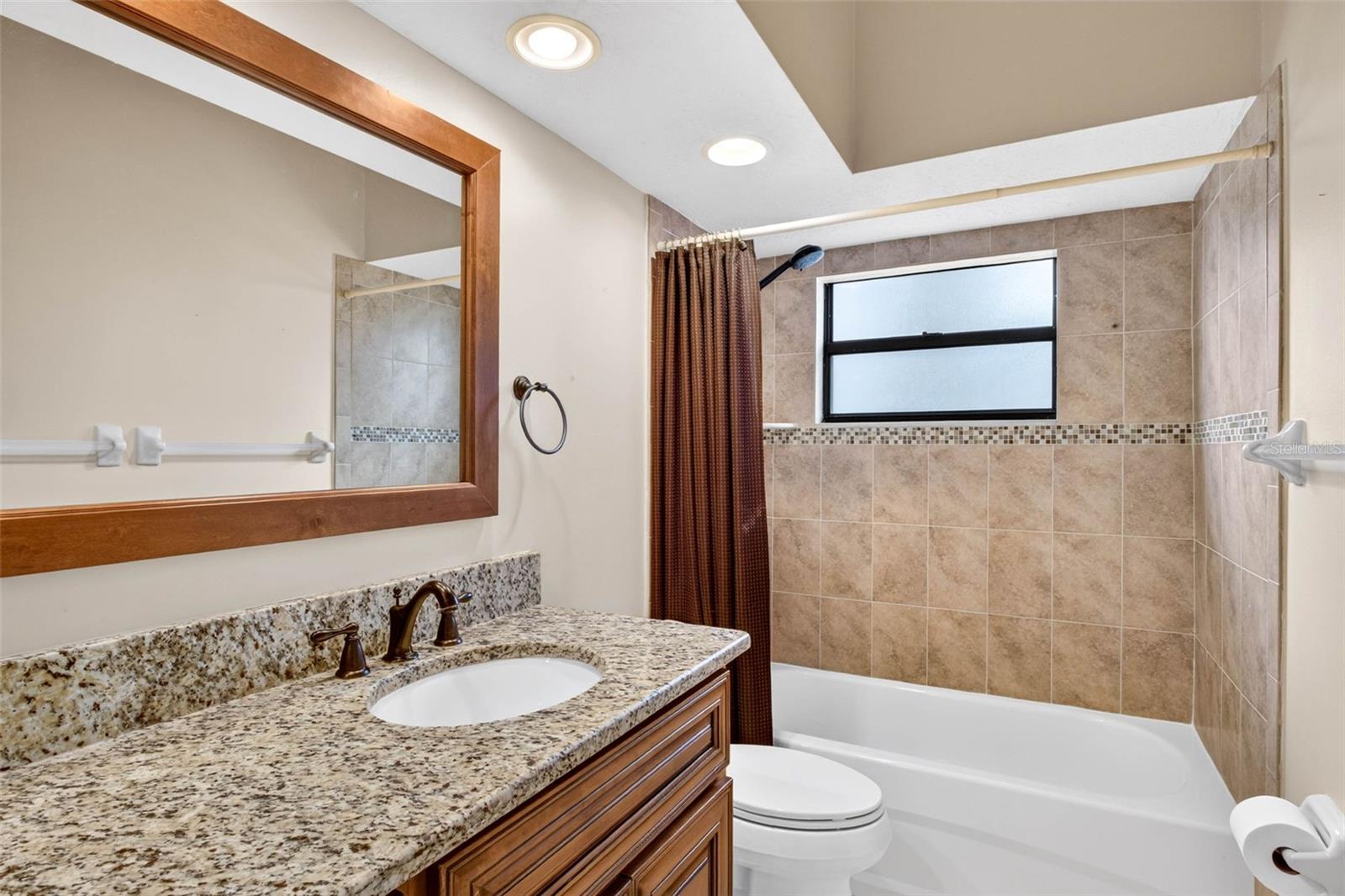 1423 Holleman Dr Property Photo 45