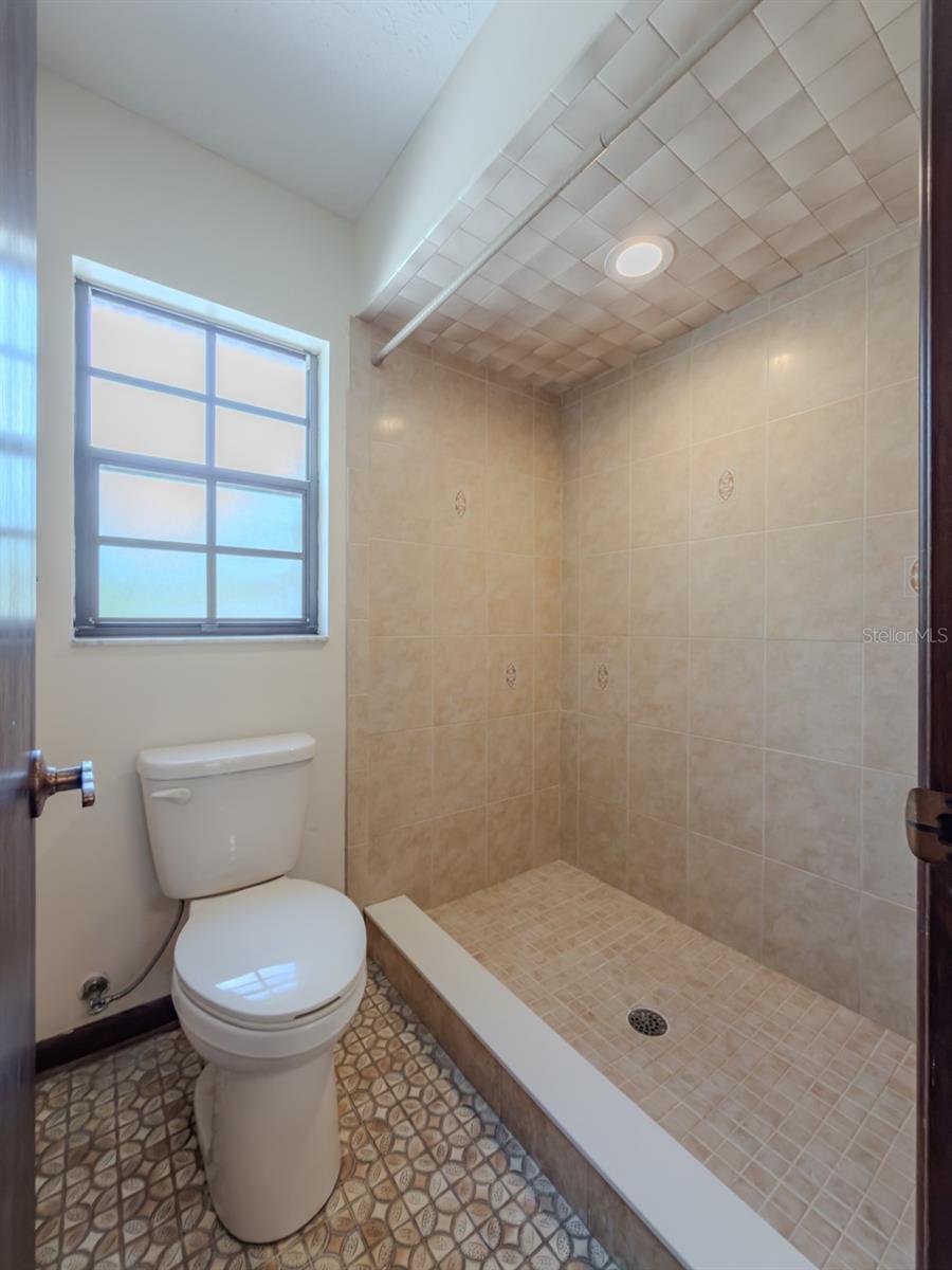 501 Bryan Rd Property Photo 40