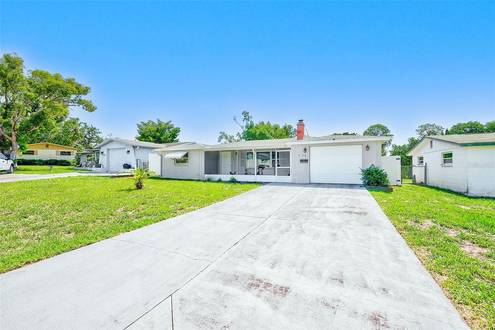 5126 Rosewood Dr Property Photo 1