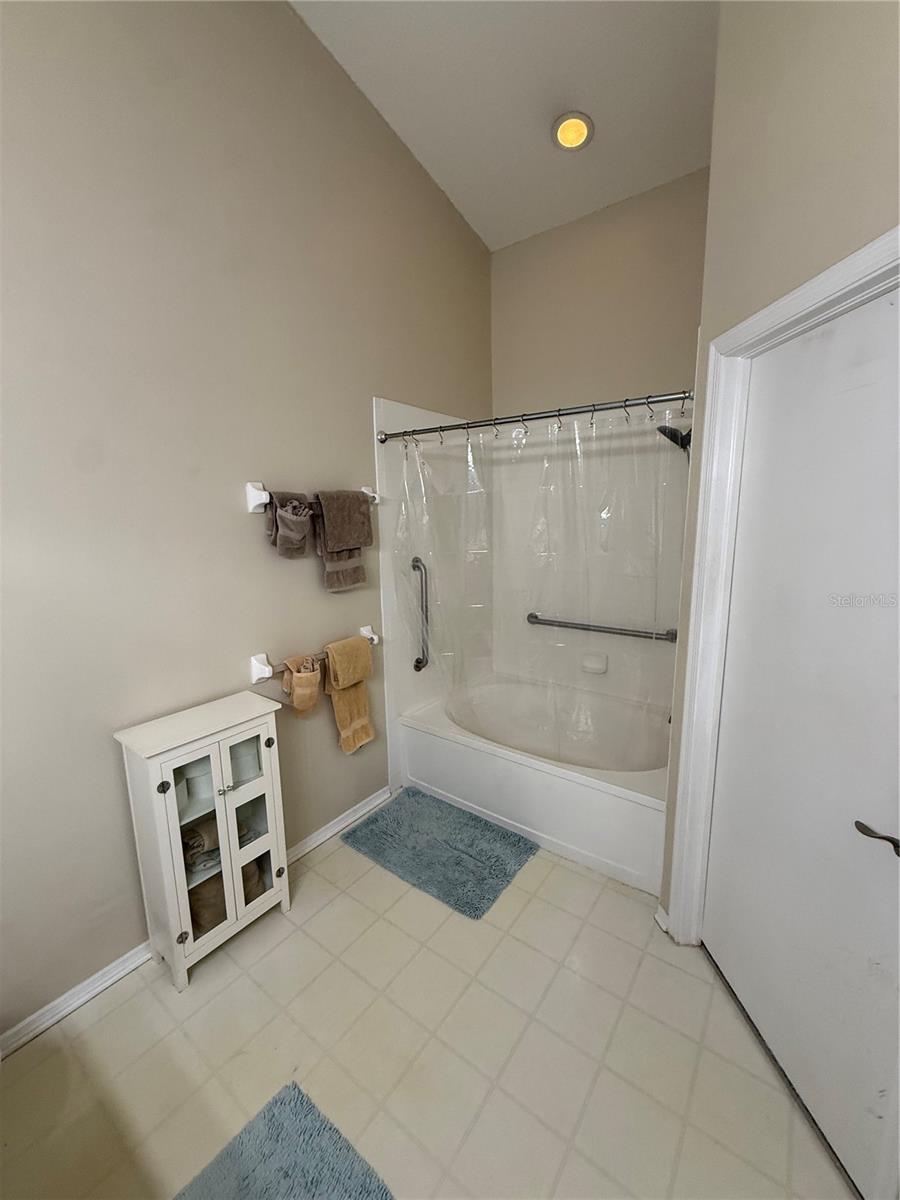30035 Granda Hills Ct Property Photo 24