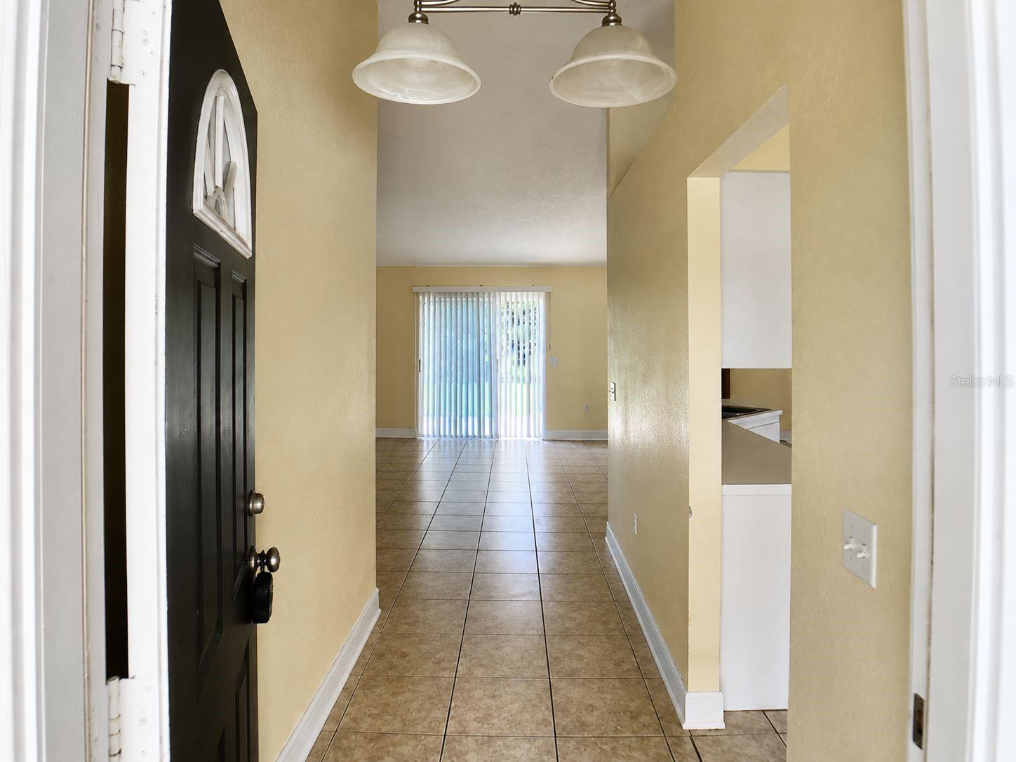 3072 Thoroughbred Loop W Property Photo 7