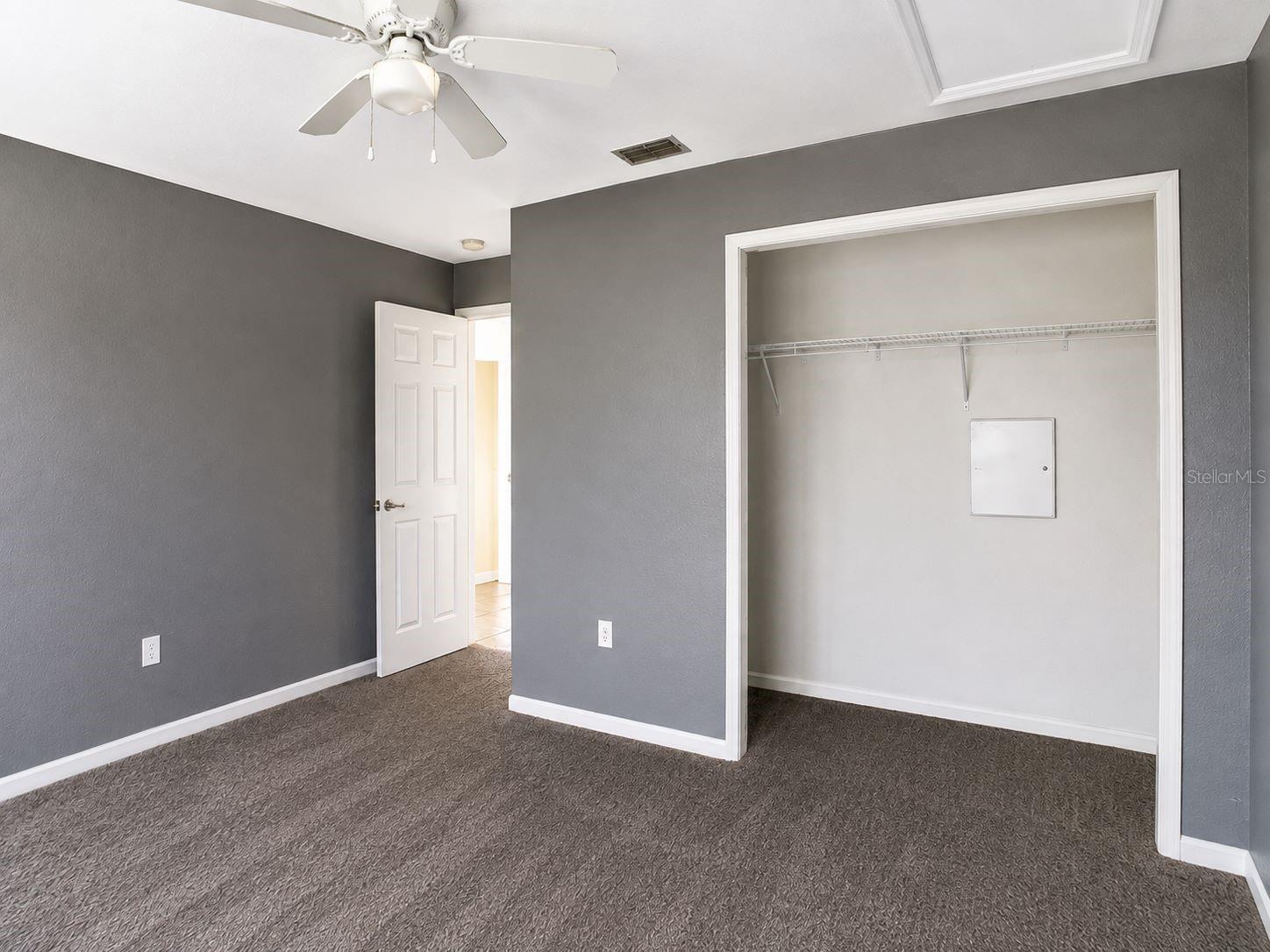 3072 Thoroughbred Loop W Property Photo 19