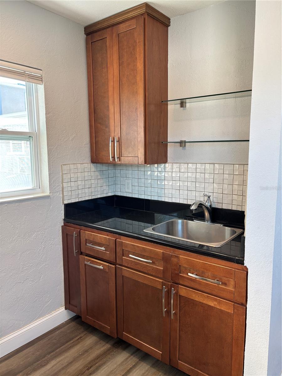 420 15th Ave S #1/2 Property Photo 6