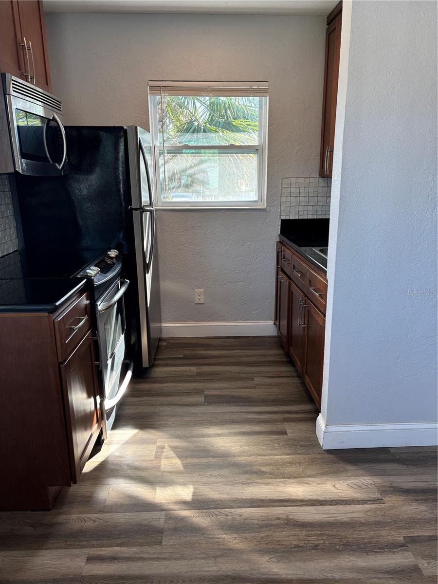 420 15th Ave S #1/2 Property Photo 8