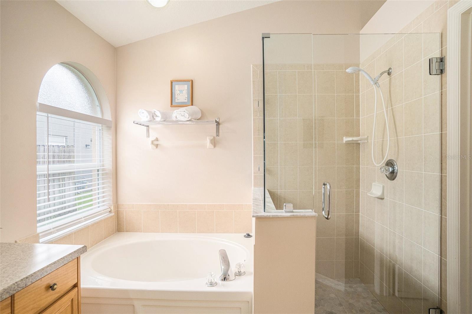 2132 Rensselaer Dr Property Photo 21