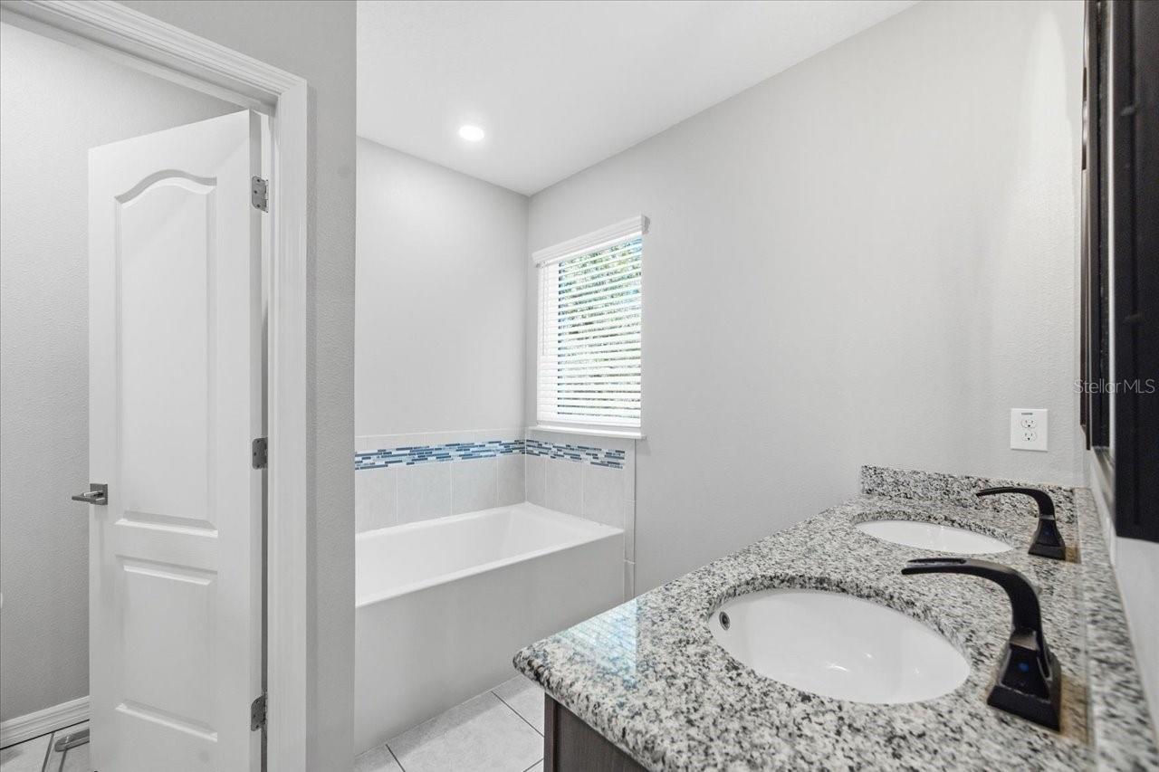 15488 Scolder Loop Property Photo 51