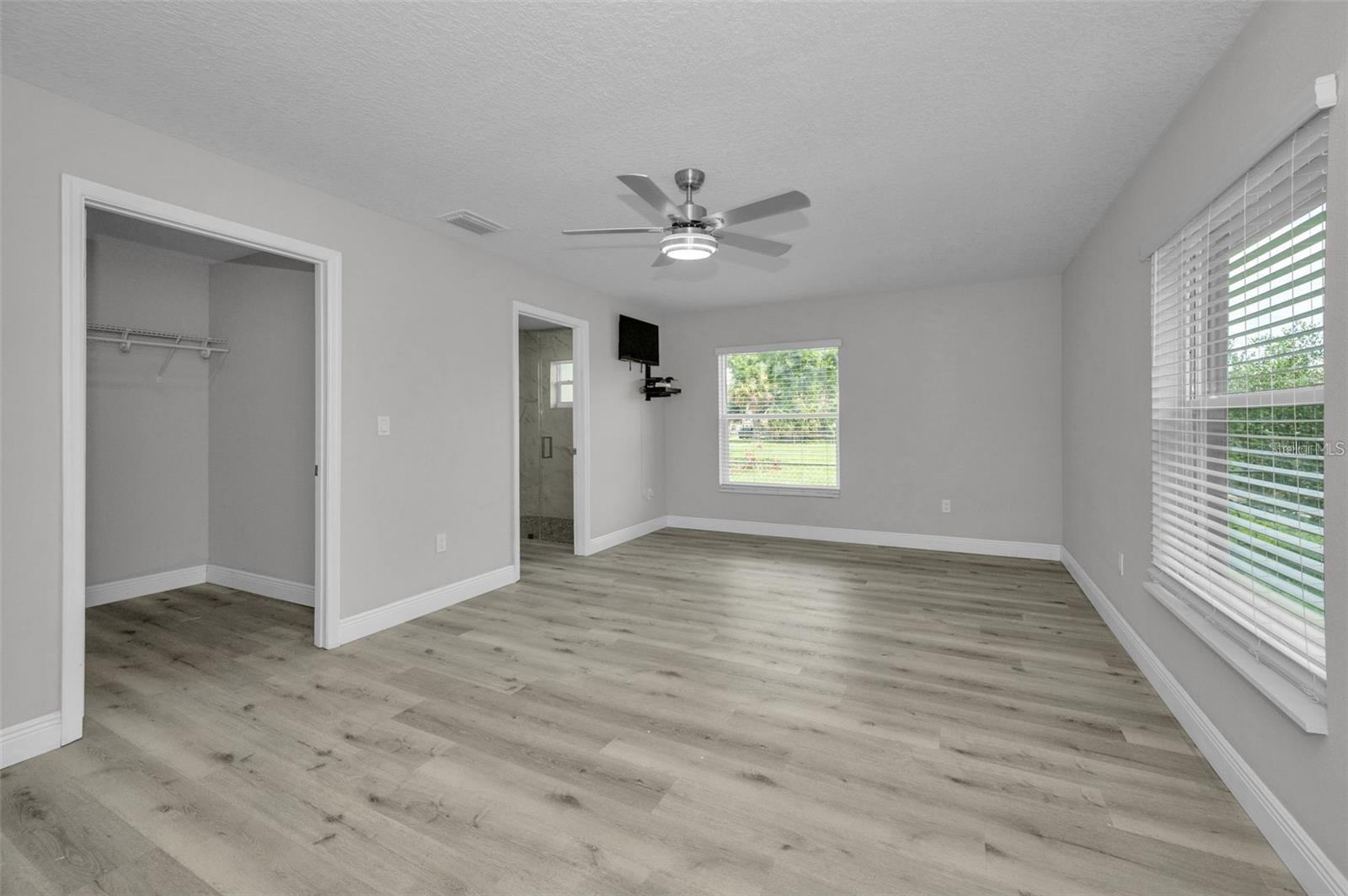 2307 N 47th St Property Photo 11