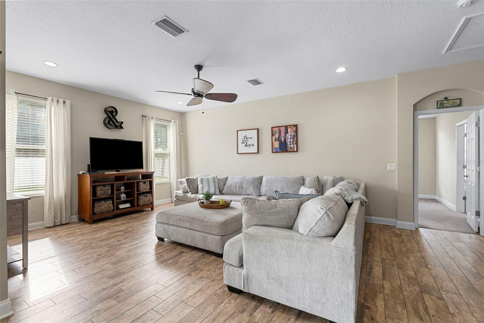 20147 Oakflower Ave Property Photo 18