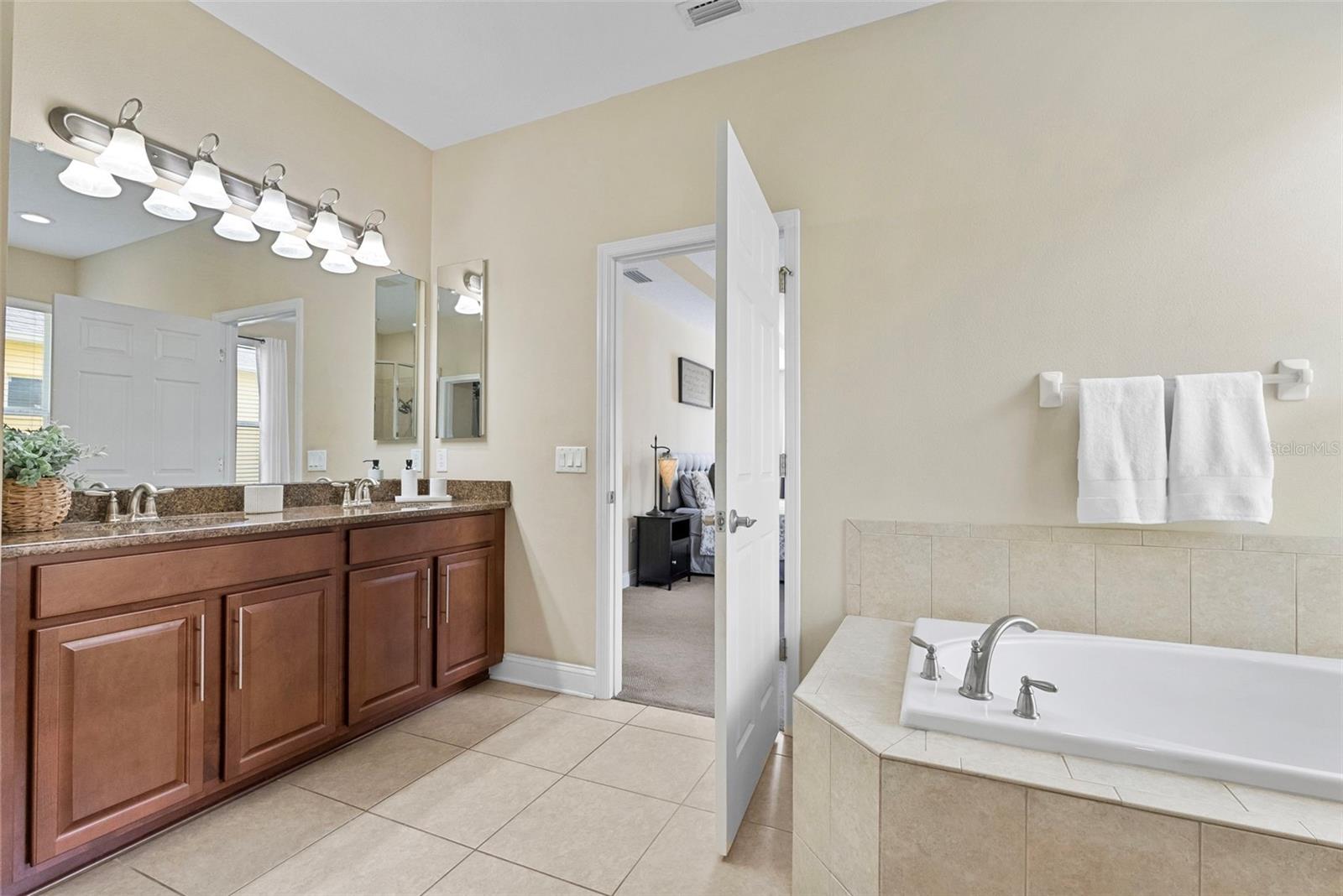 20147 Oakflower Ave Property Photo 29