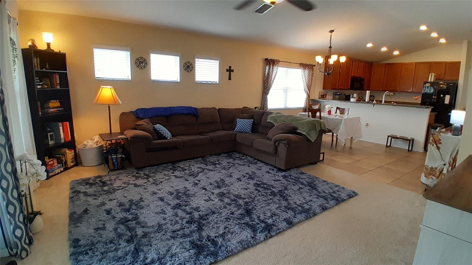 14284 Finsbury Dr Property Photo 9