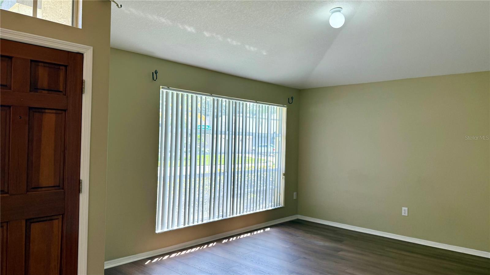 9917 Colonnade Dr Property Photo 7