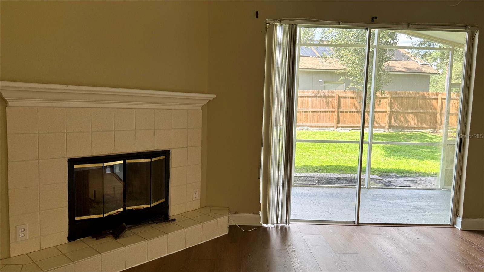 9917 Colonnade Dr Property Photo 16