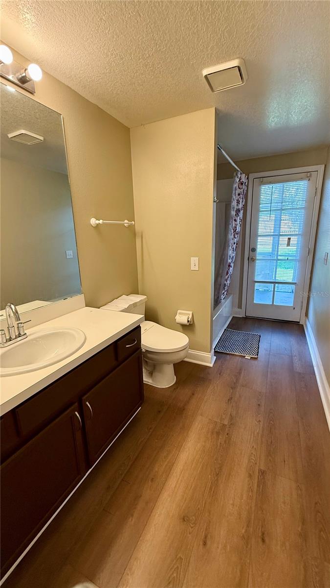 9917 Colonnade Dr Property Photo 33
