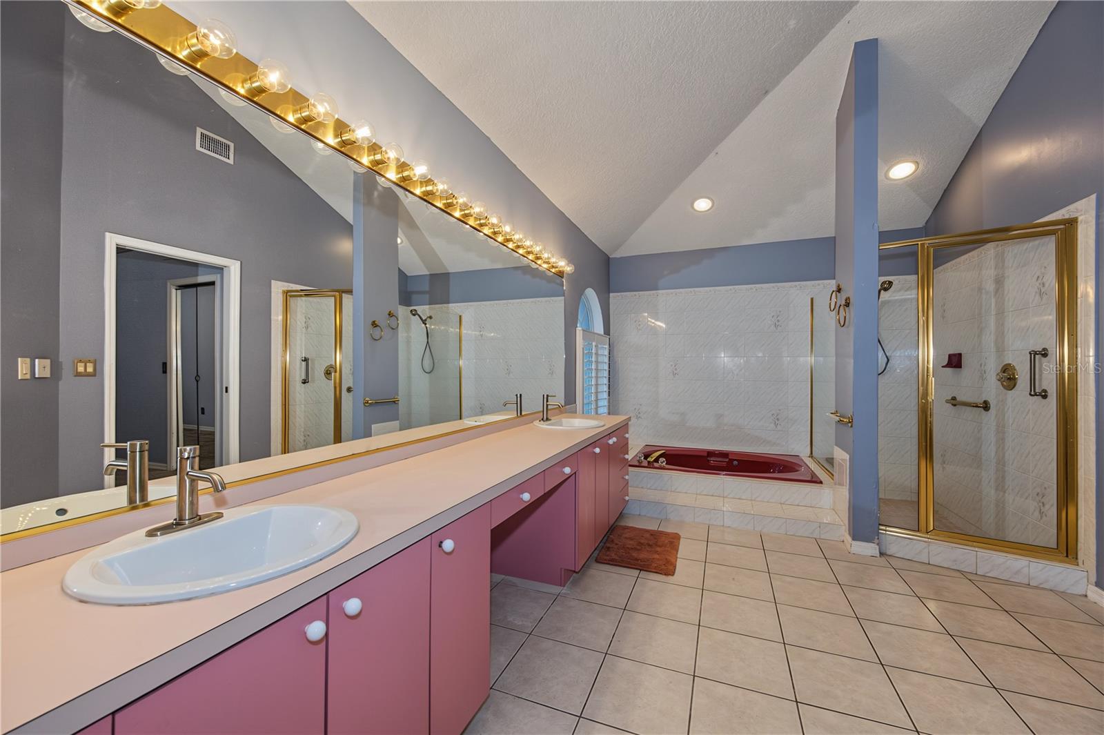 2233 Pinnacle Cir S Property Photo 11