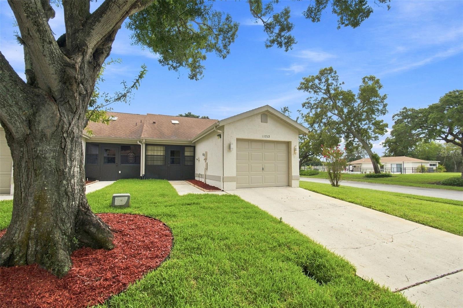 11712 SPRING TREE LN