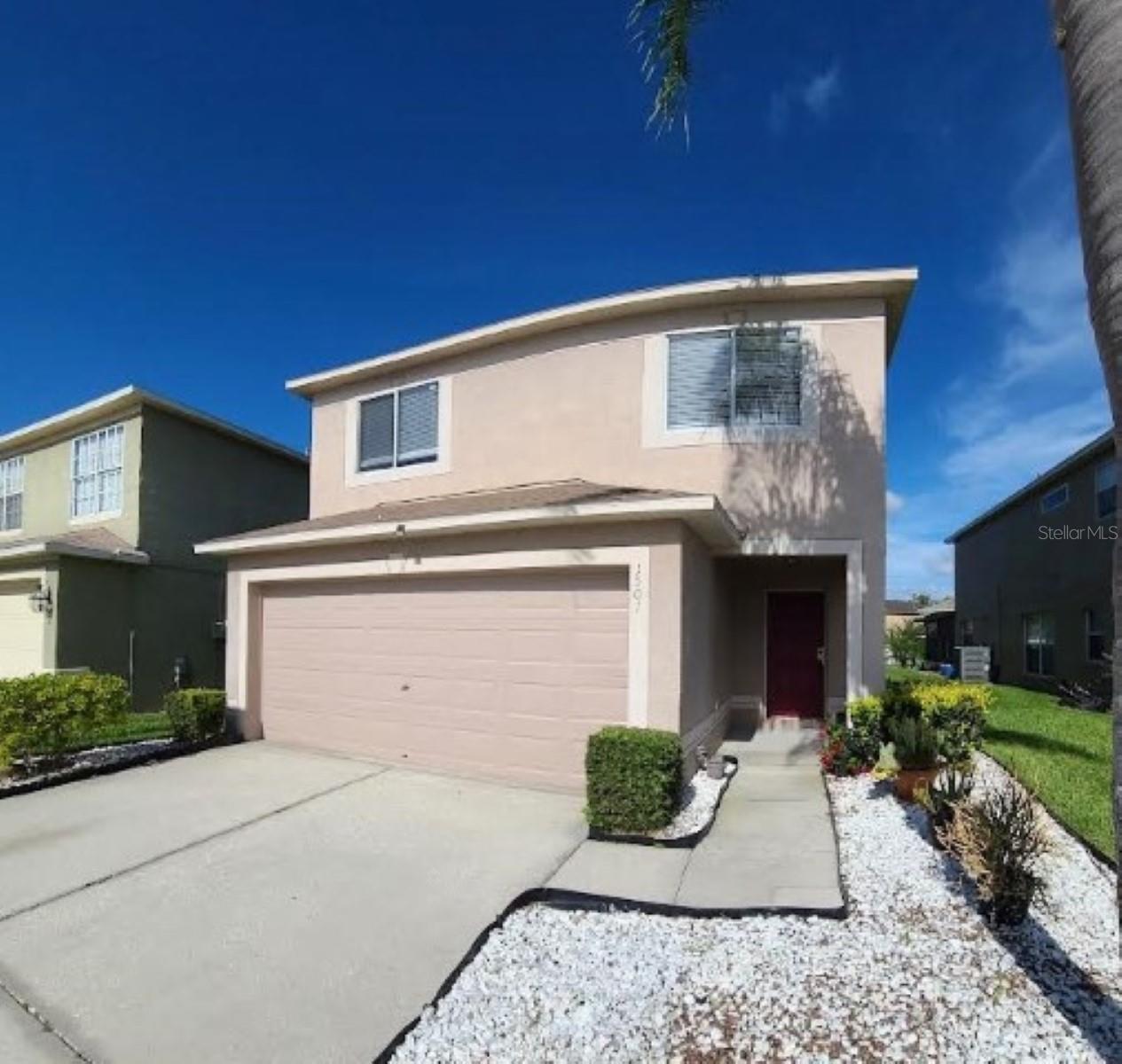 1501 Rincon Dr Property Photo 2