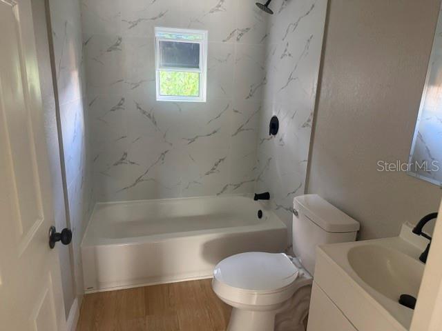 4605 N Hubert Ave #2 Property Photo 9
