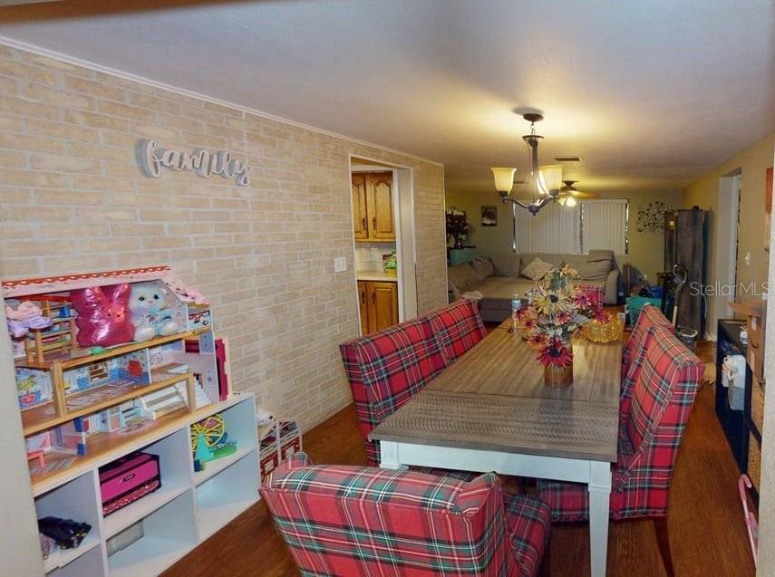 6039 7th Ave Property Photo 6