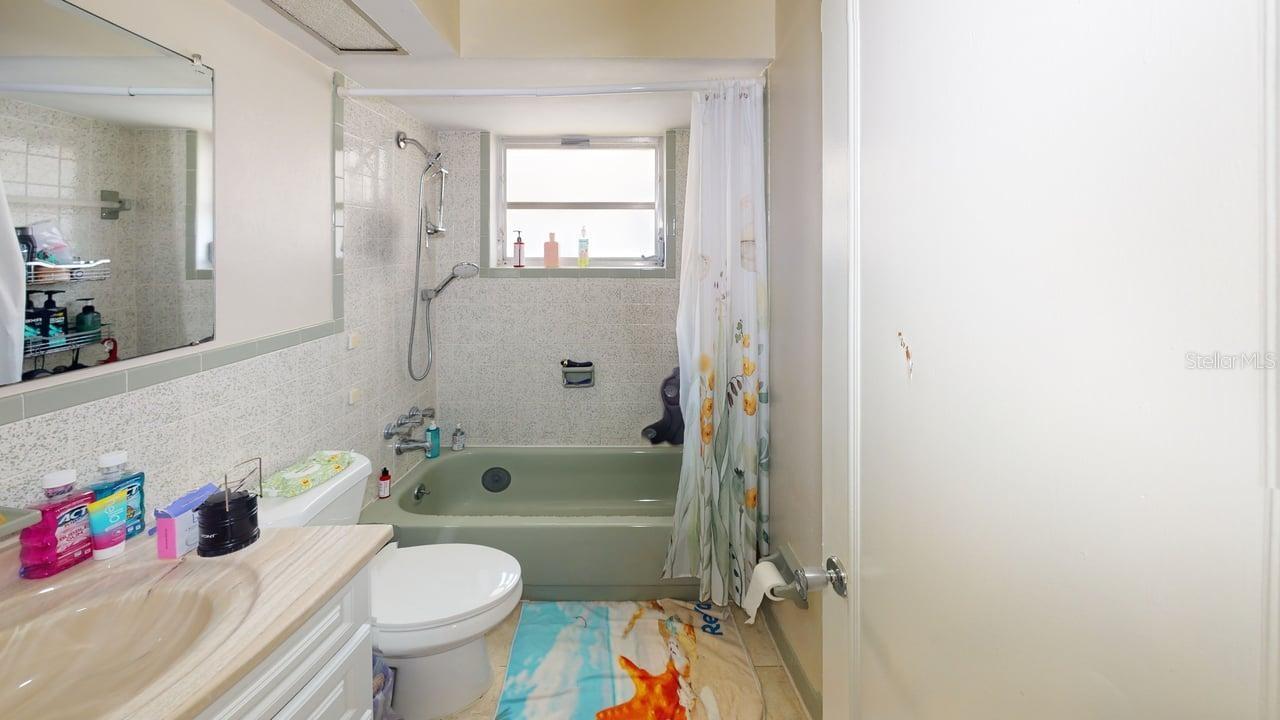 6039 7th Ave Property Photo 18