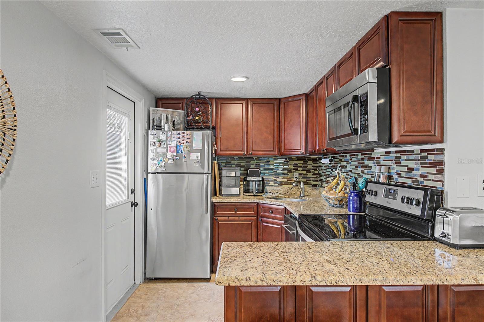 408 S Melville Ave Property Photo 44