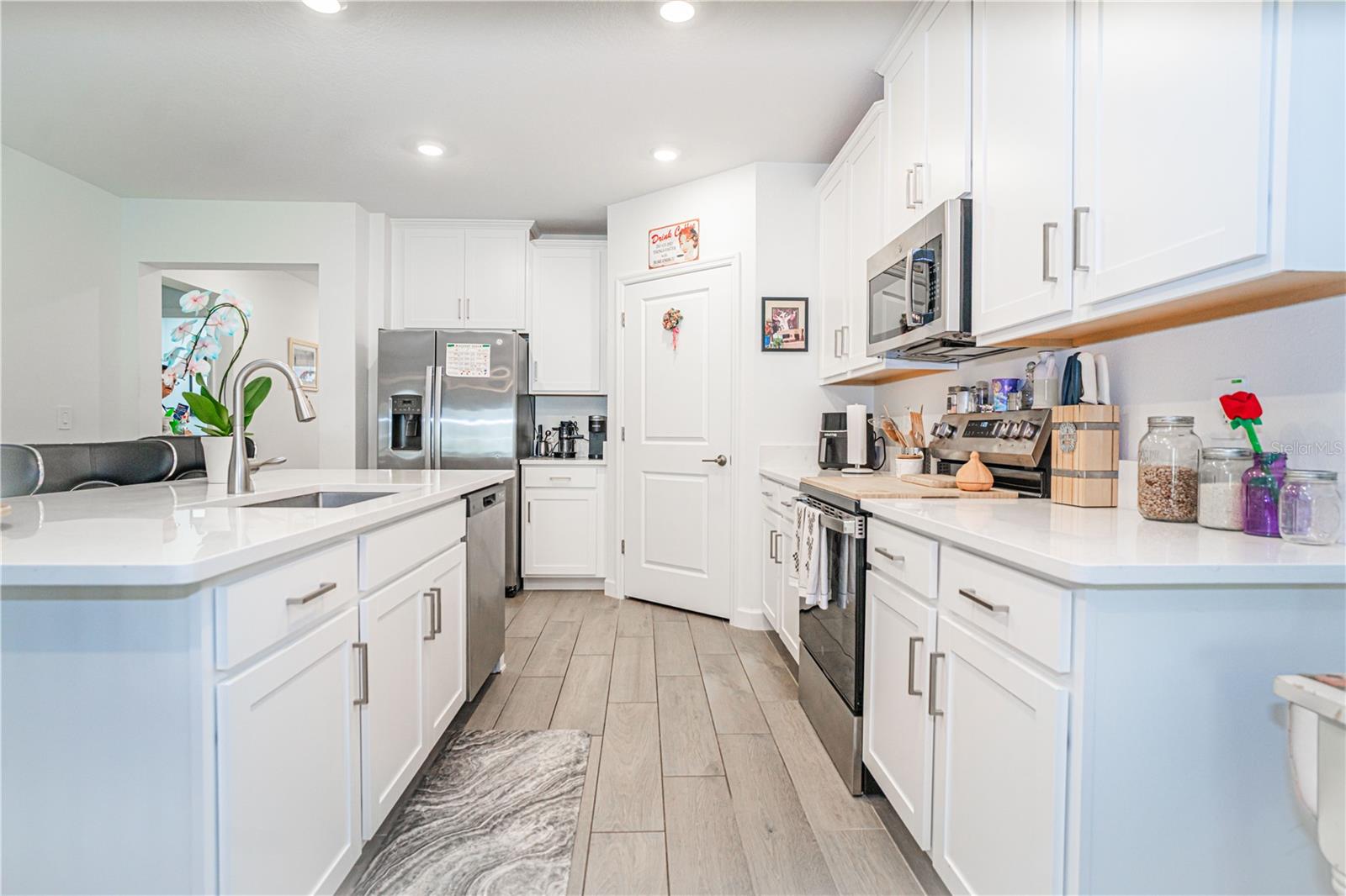 10857 Rustic Eve Ct Property Photo 6