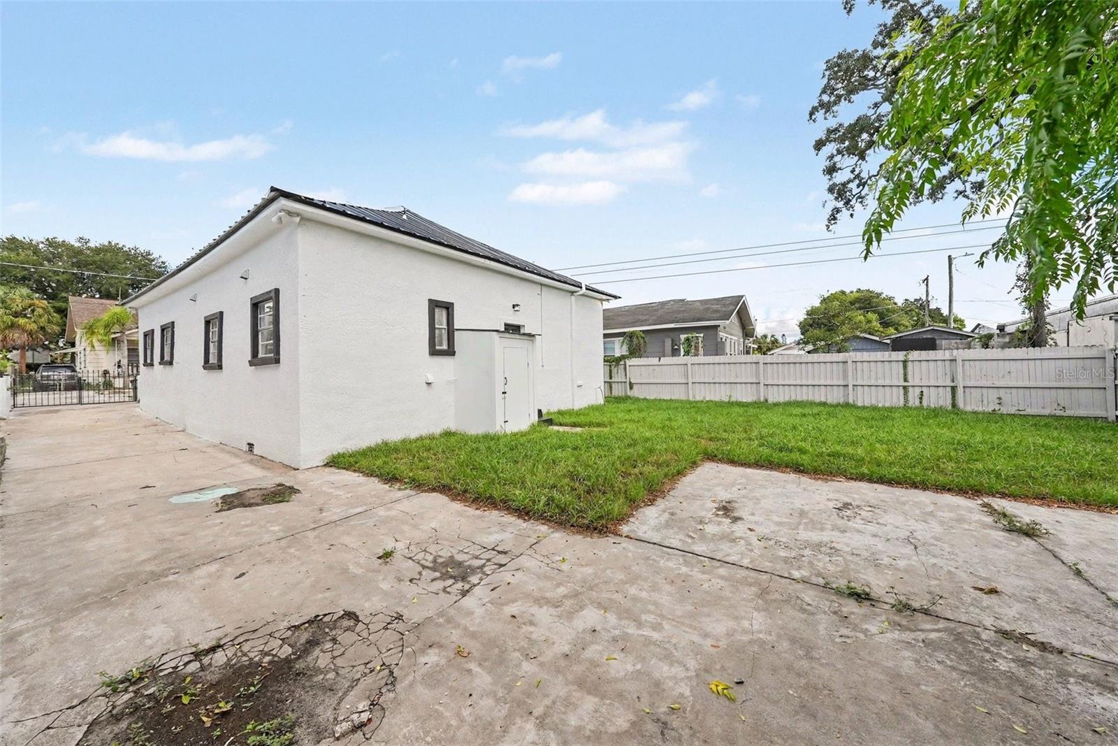 2923 Sanchez St Property Photo 23