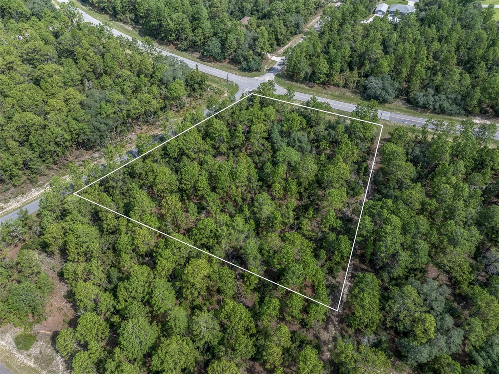 7293 N Windbrook Dr Property Photo 9