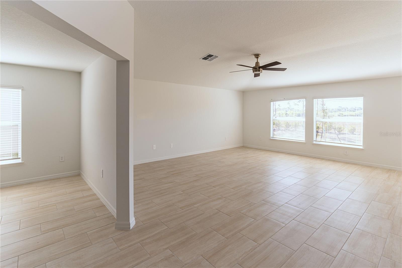 11824 Blue Diamond Trl Property Photo 5