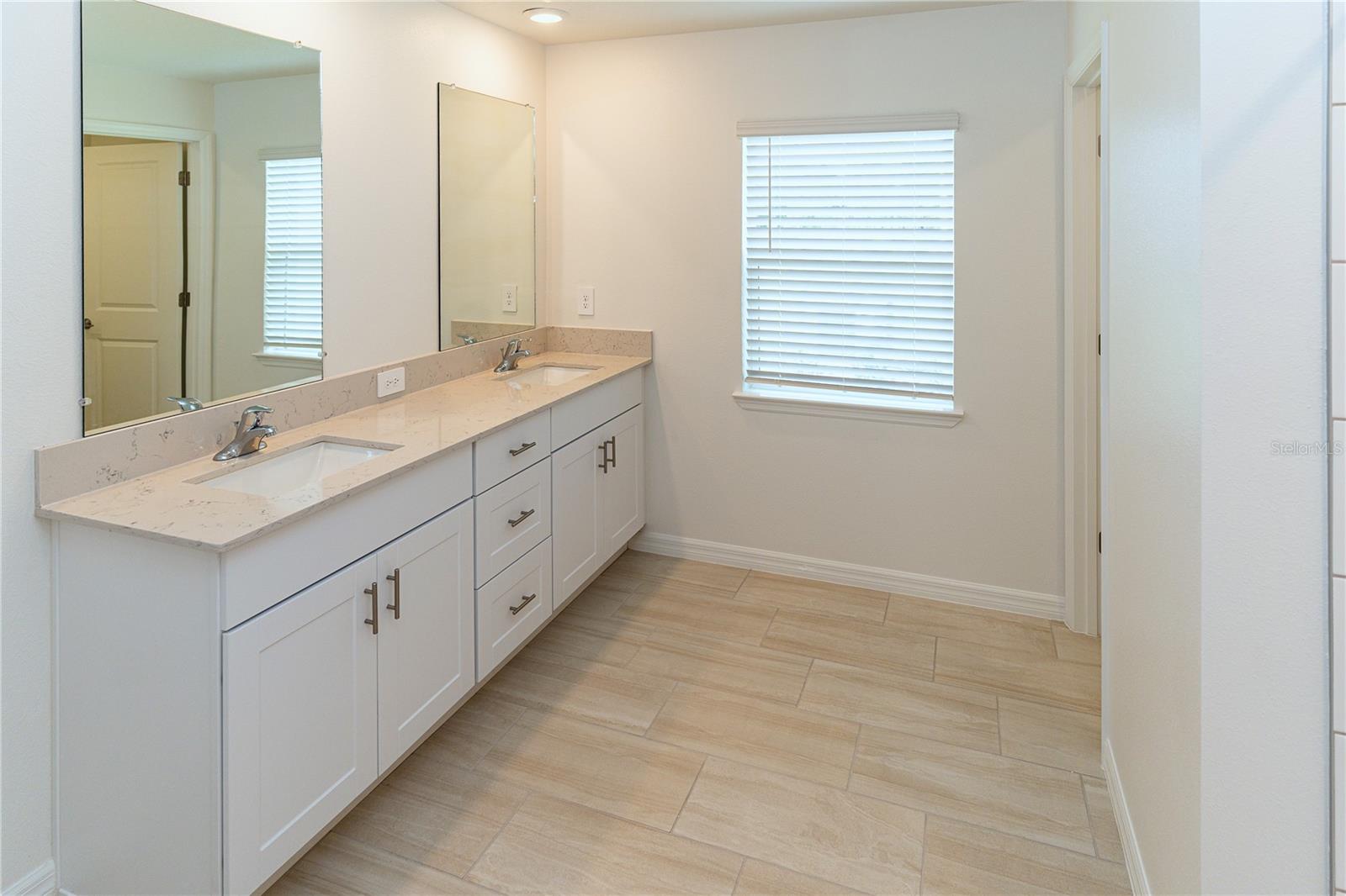 11824 Blue Diamond Trl Property Photo 19