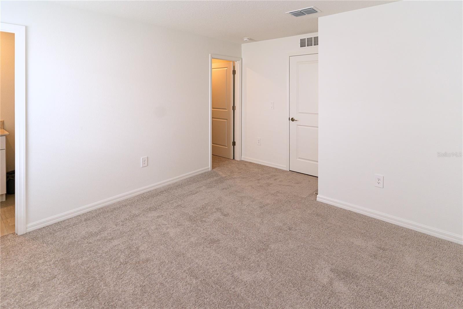 11824 Blue Diamond Trl Property Photo 25