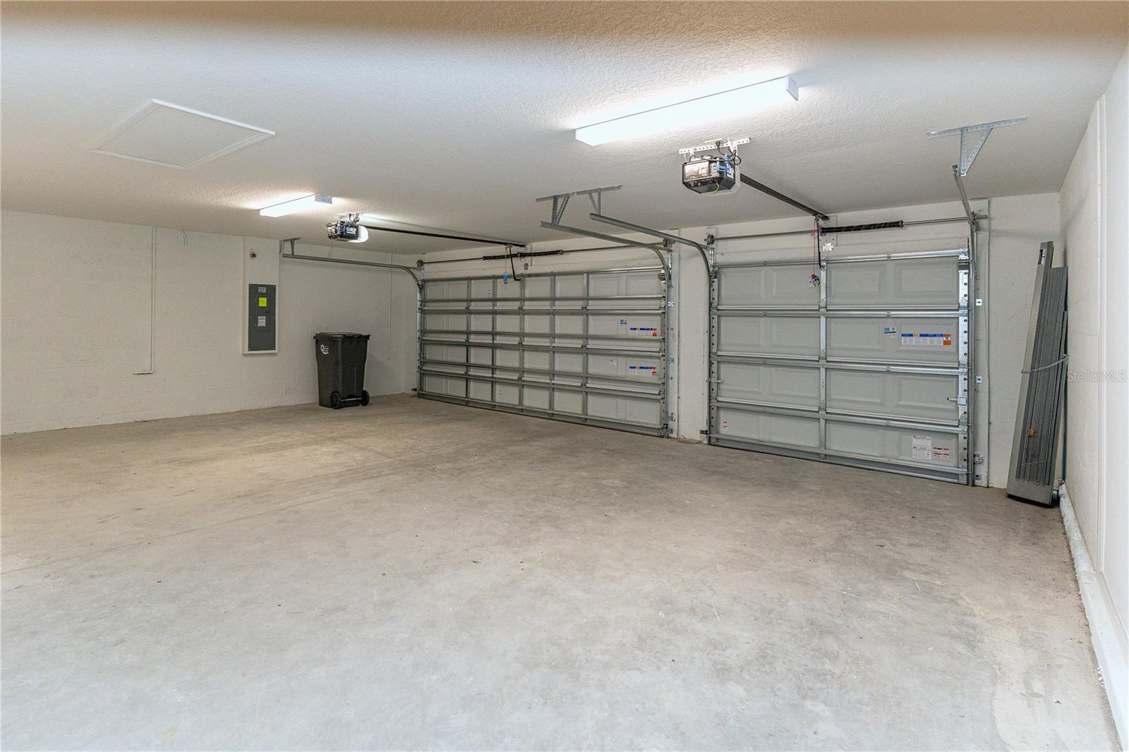 11824 Blue Diamond Trl Property Photo 43