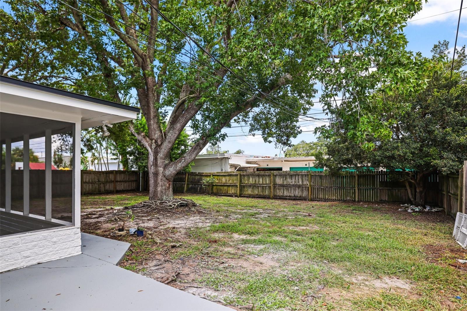 482 Oakwood Dr Property Photo 30