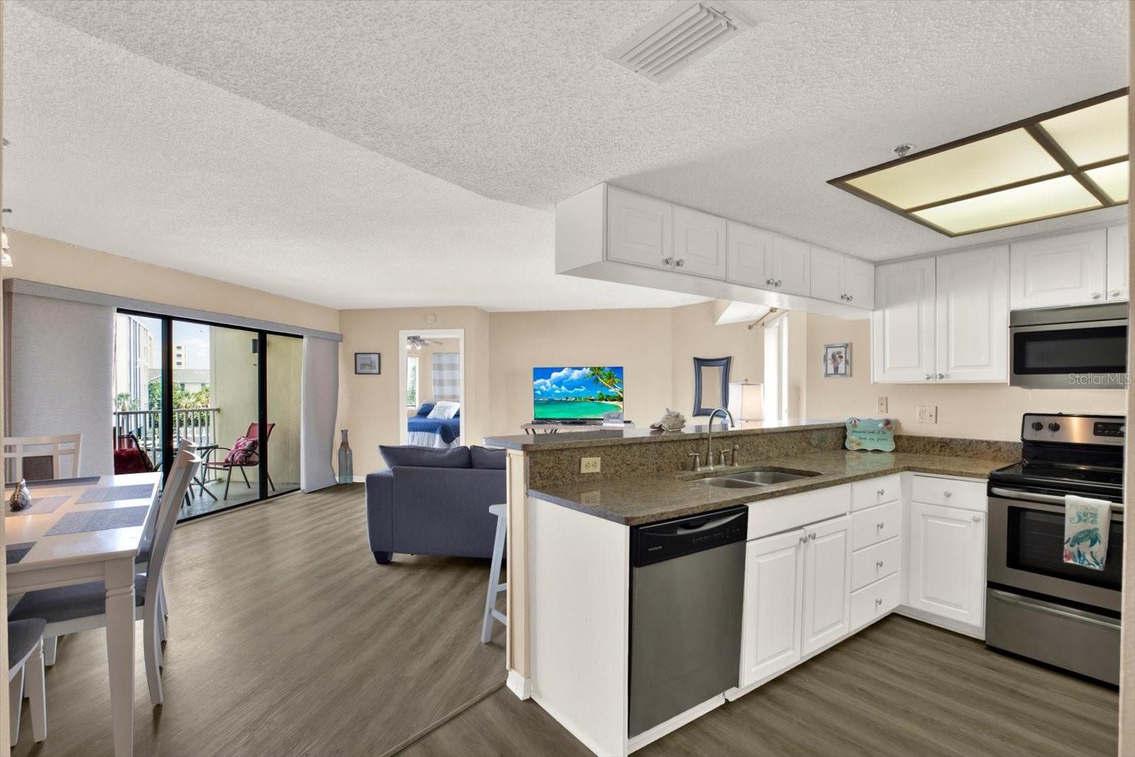 18450 Gulf Blvd #213 Property Photo 7