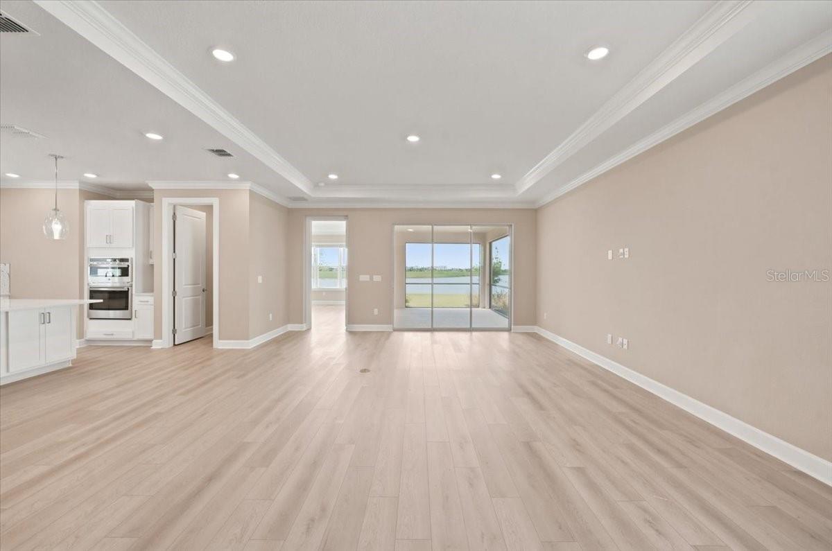 7727 Caspian Property Photo 6