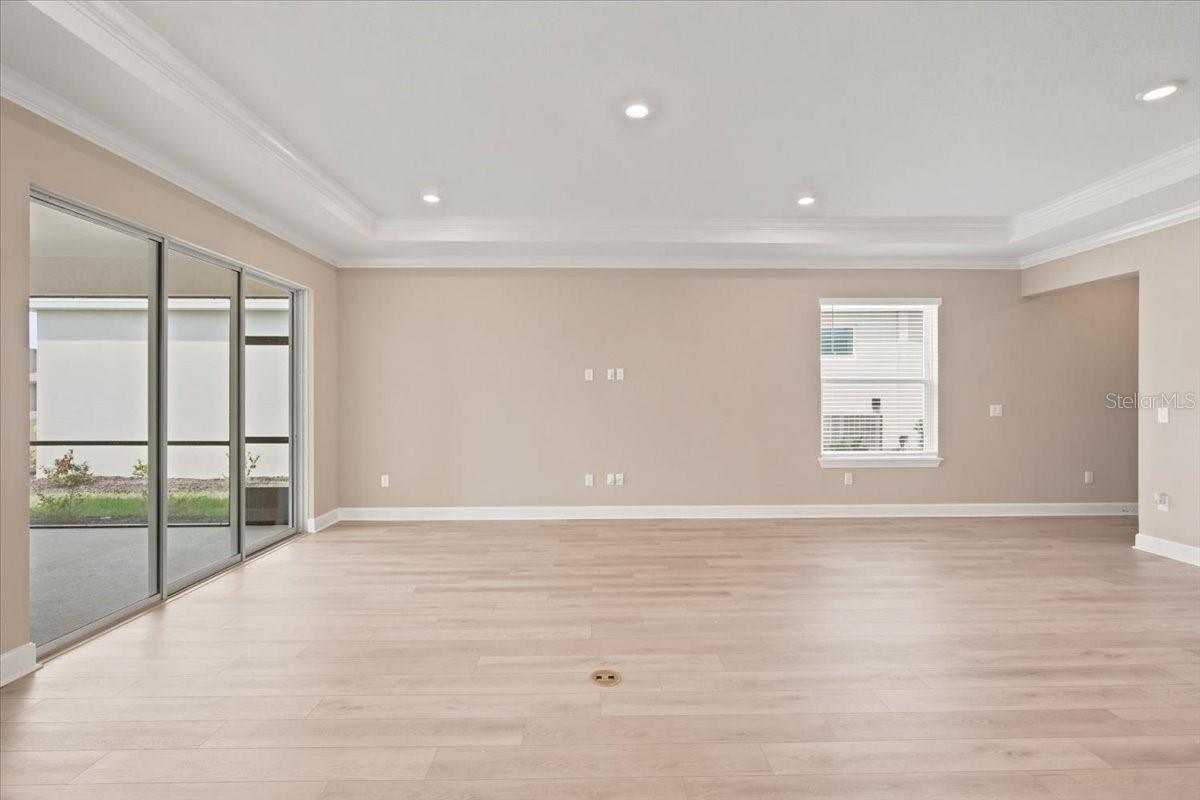7727 Caspian Property Photo 8