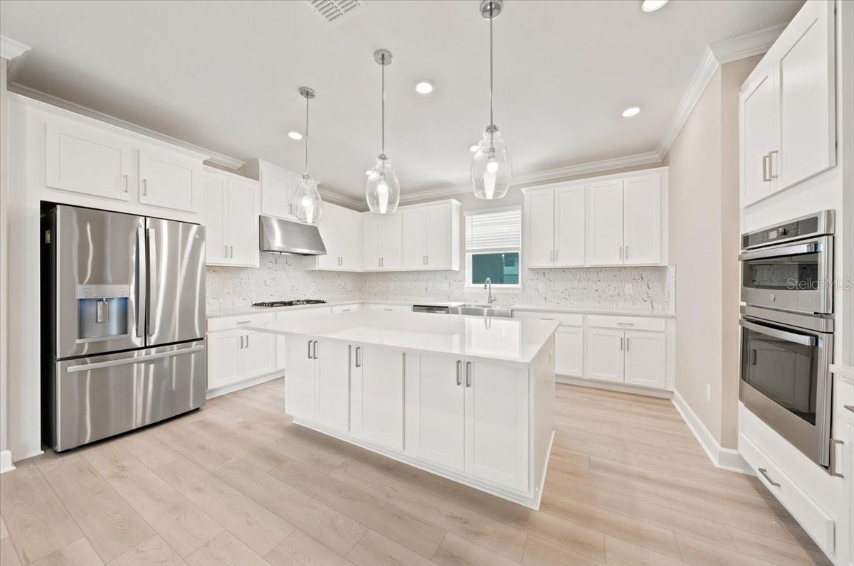 7727 Caspian Property Photo 14