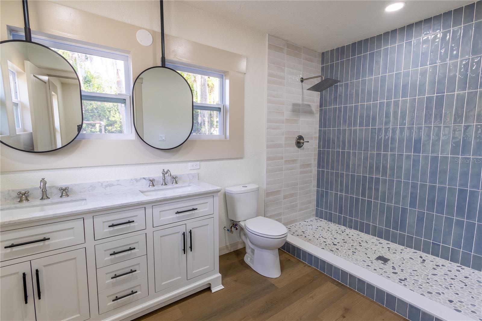 14022 4th St Property Photo 2