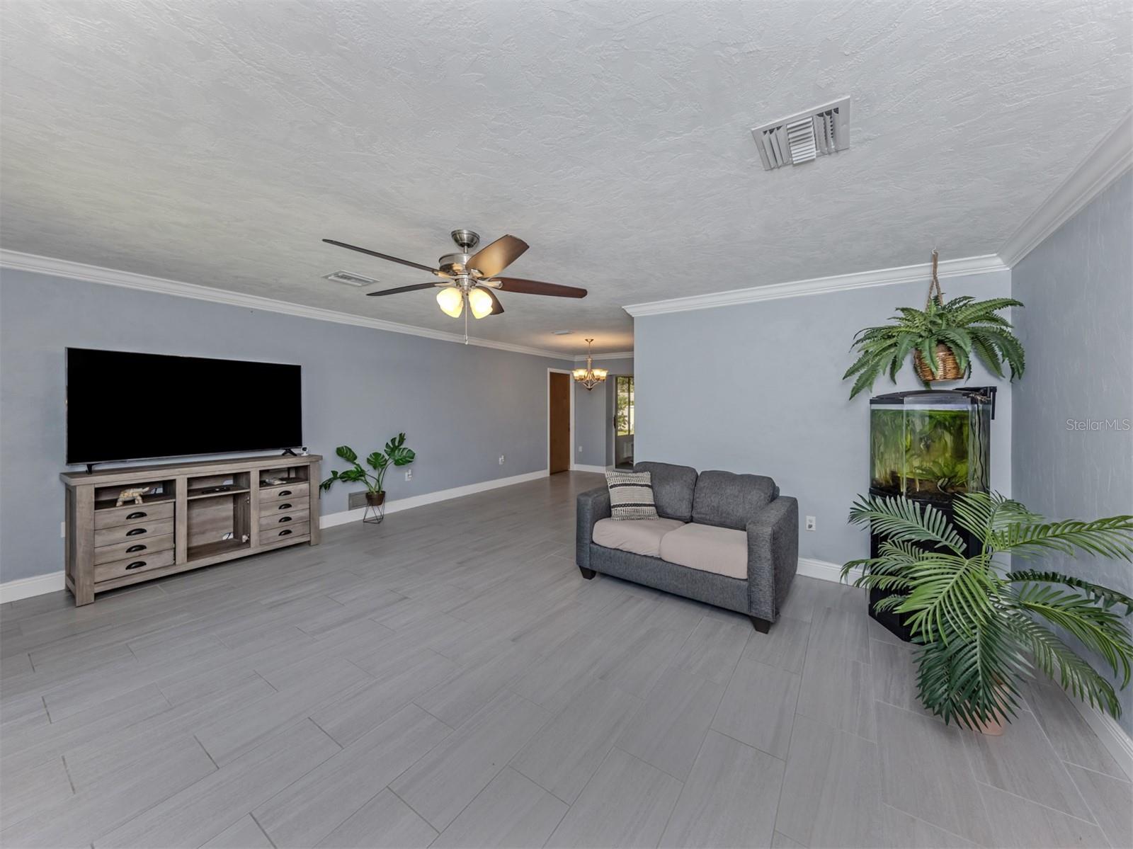 2161 Inner Cass Cir Property Photo 16