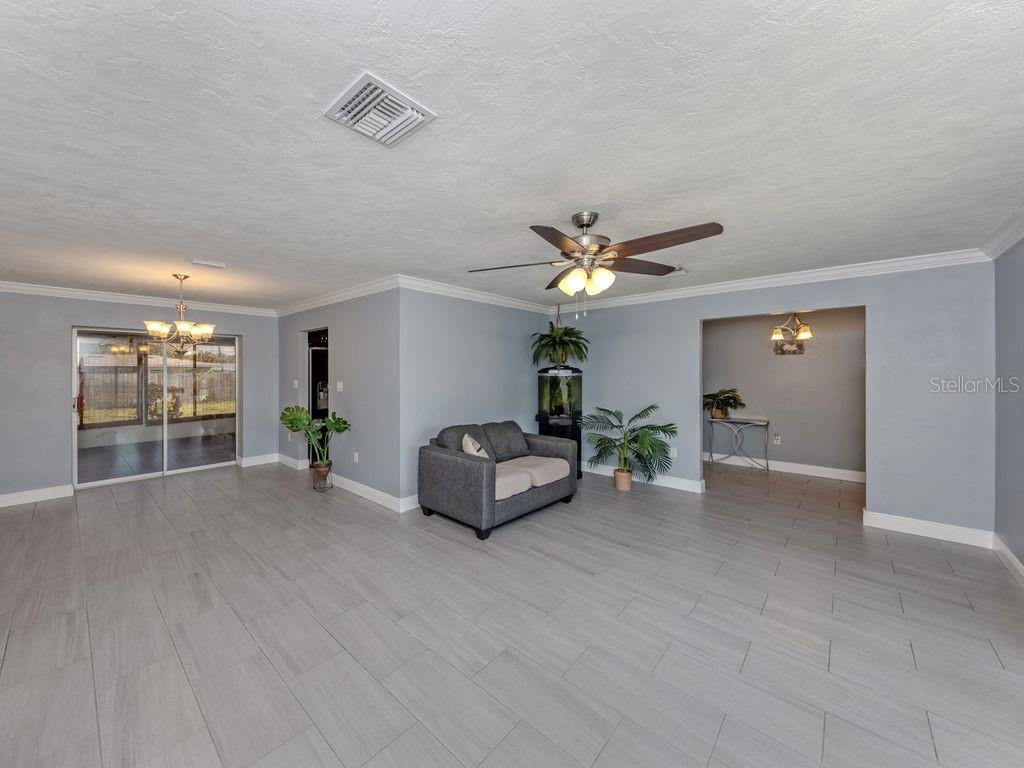 2161 Inner Cass Cir Property Photo 23