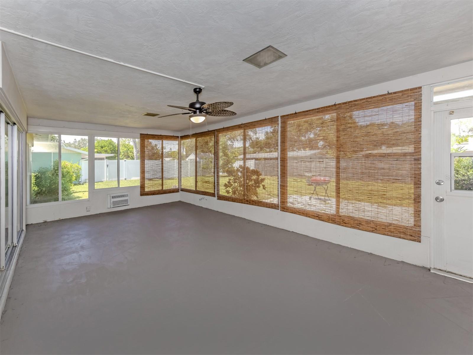 2161 Inner Cass Cir Property Photo 33
