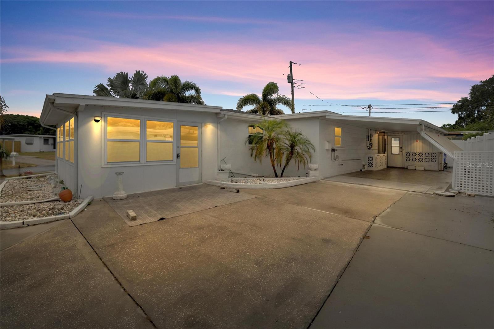 12093 104TH LN Property Photo 1