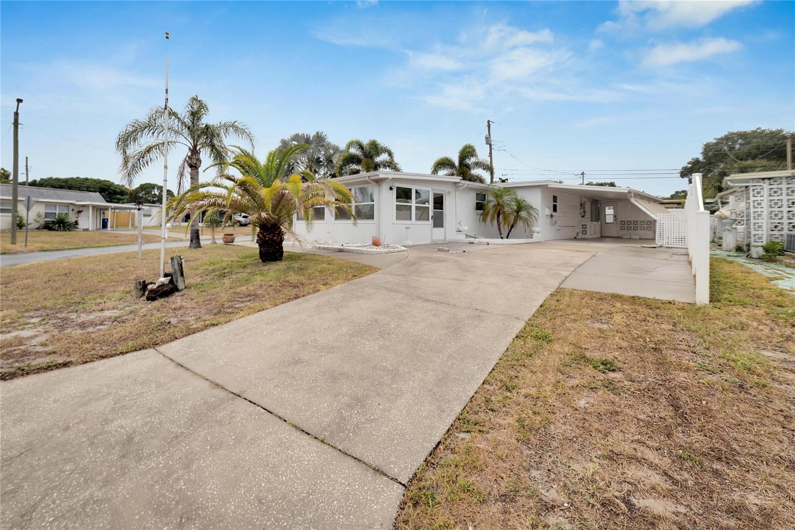 12093 104th Ln Property Photo 3