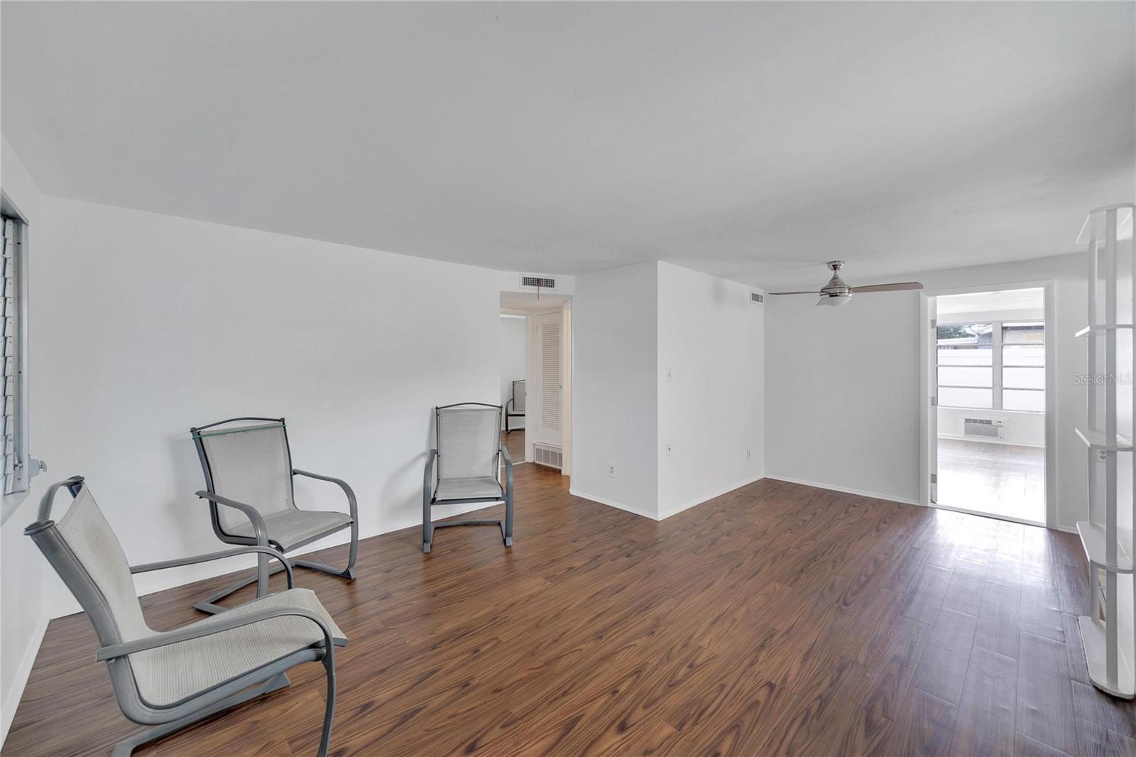 12093 104th Ln Property Photo 8