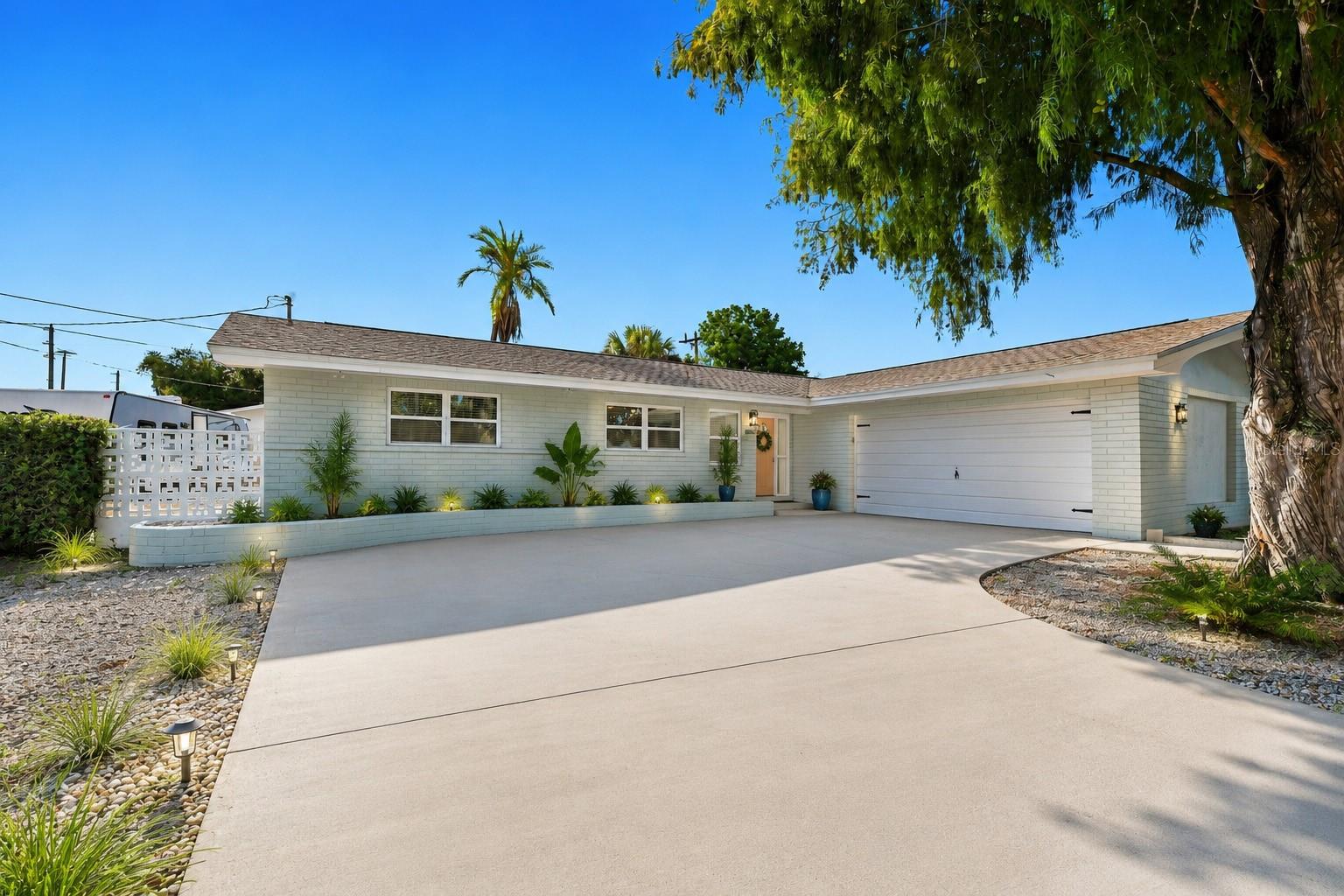 12999 Indian Rocks Rd Property Photo 1