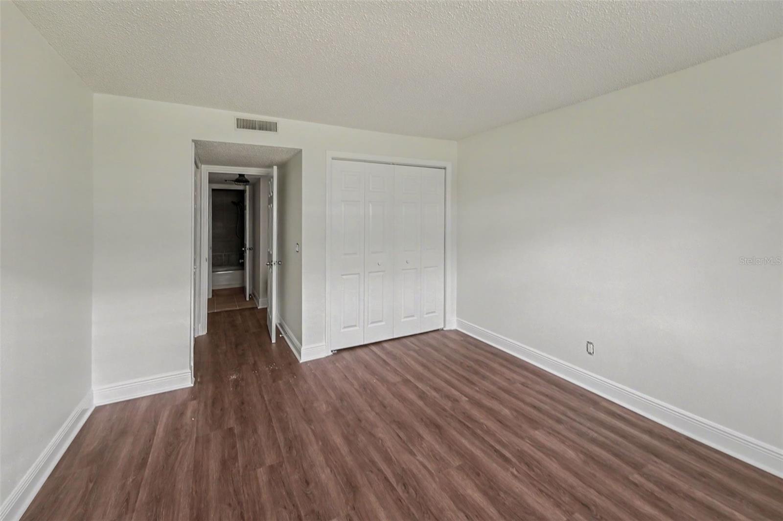 200 Countryclub Dr #1205 Property Photo 11